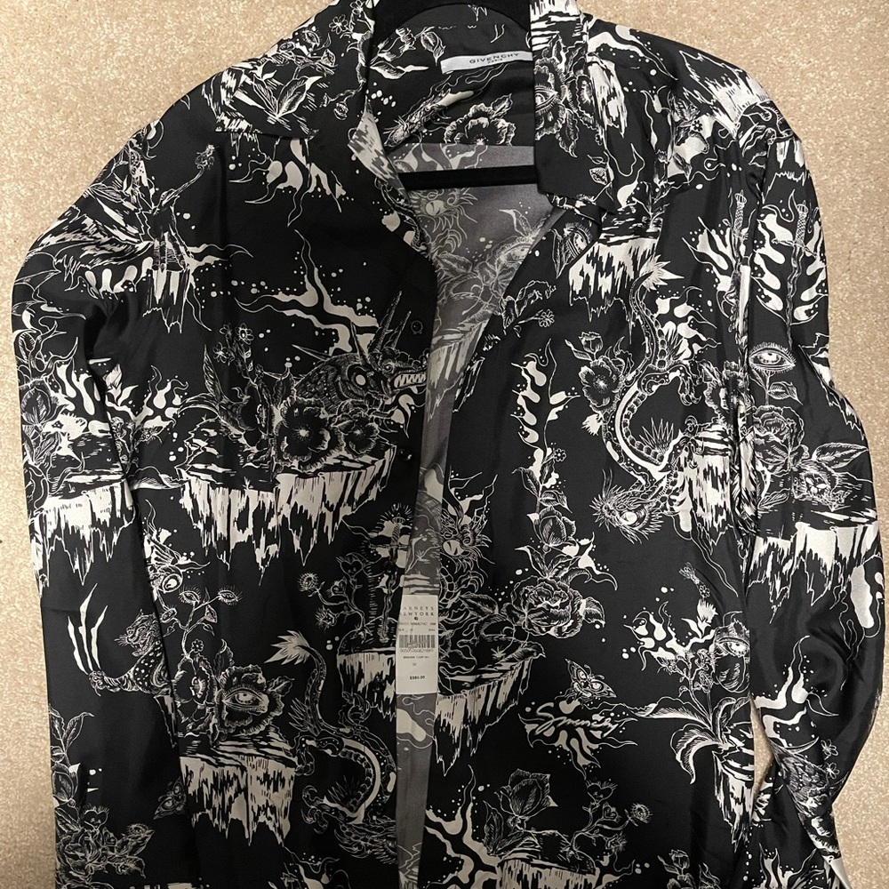 Original Barneys NY store purchase, Givenchy long sleeve button up, Size 38